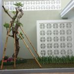 Puas banget dengan hasil taman , Jangan Telantarkan Taman Belakang Rumah